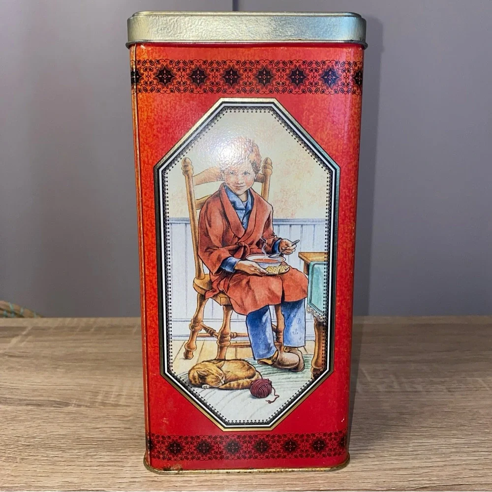 Vintage Limited Edition Christie's Premium Plus Salted Crackers Tin 1991 - Picture 4 of 9